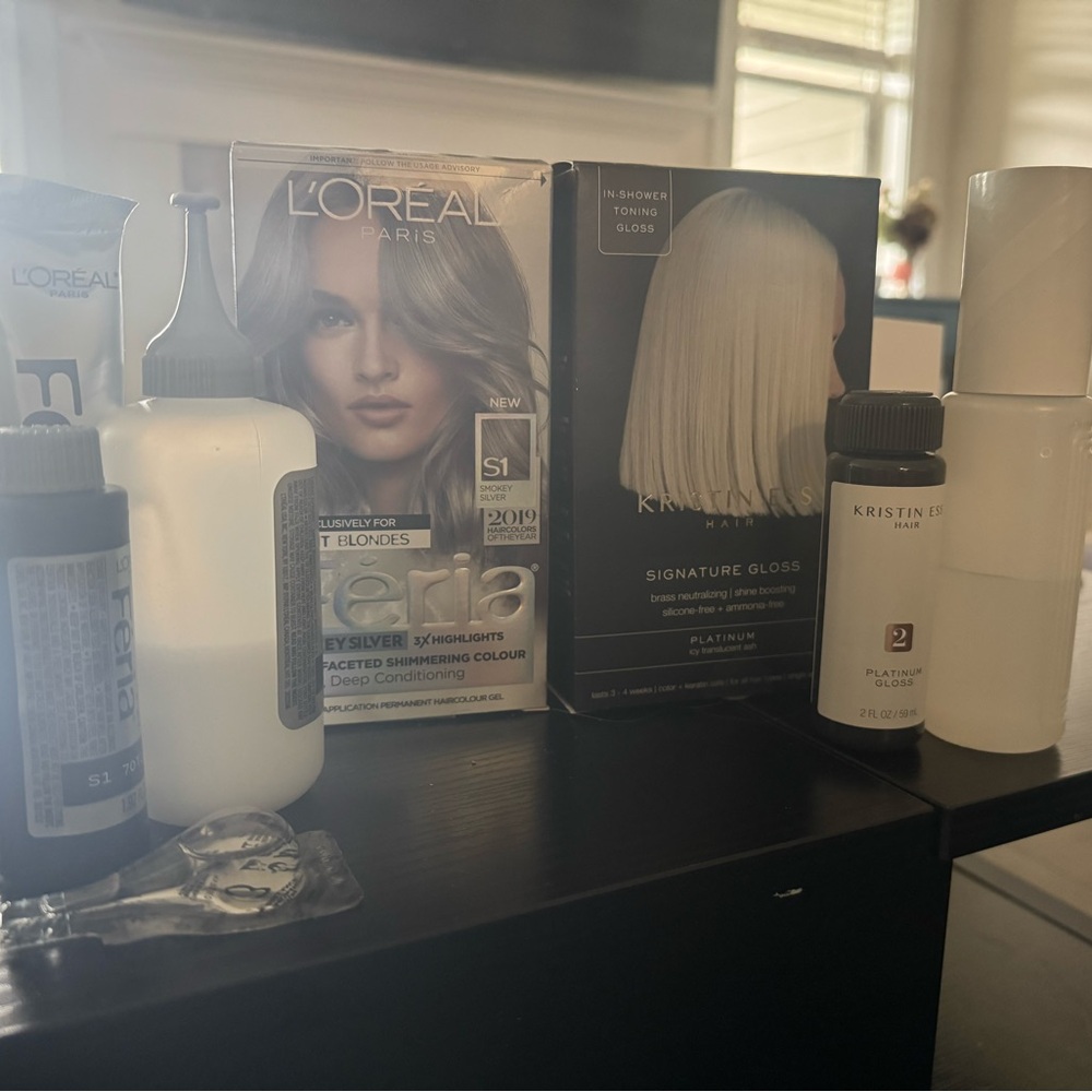 L’Oréal Feria Silver Blonde + Kristin Ess Platinum Gloss Set (Used Once)